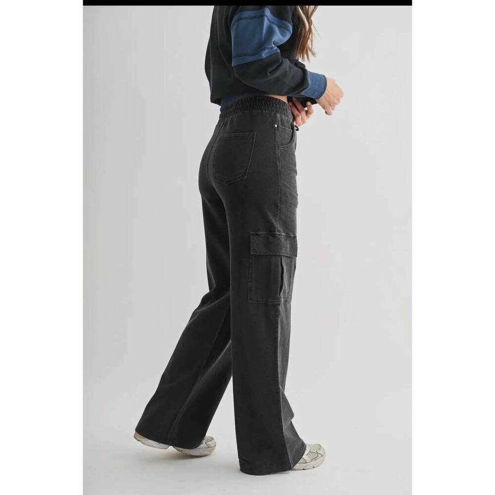 NEW MONO B cargo jean in black
